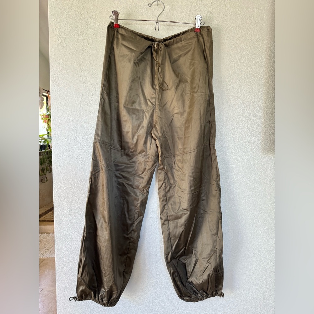 NWOT Cider Metallic parachute pants